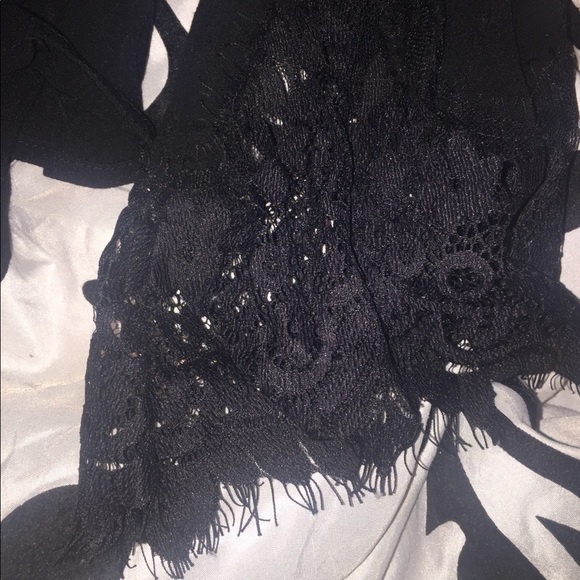 Black long sleeve - Picture 4 of 4